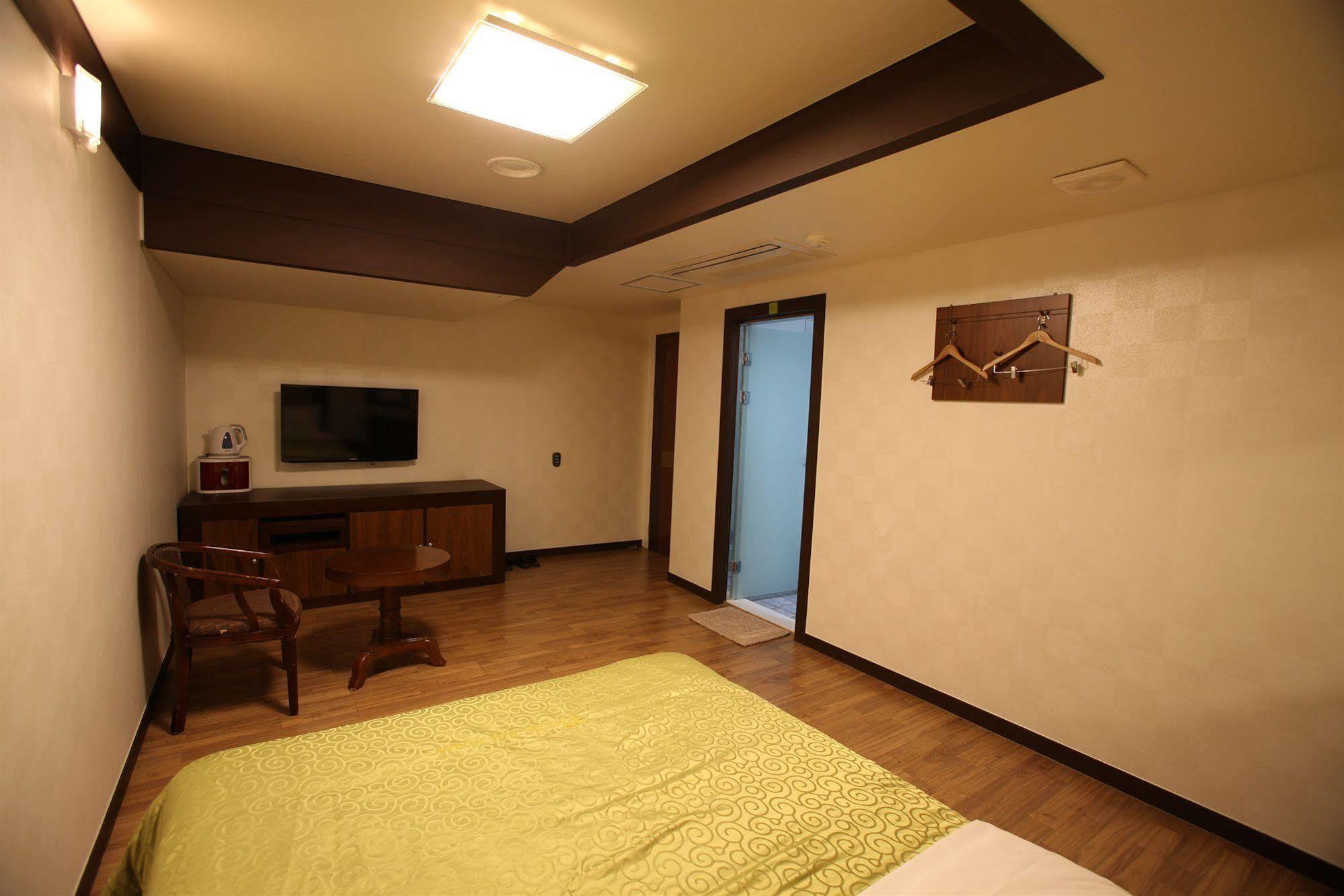 Hill House Seoul Myeongdong Hotel ภายนอก รูปภาพ