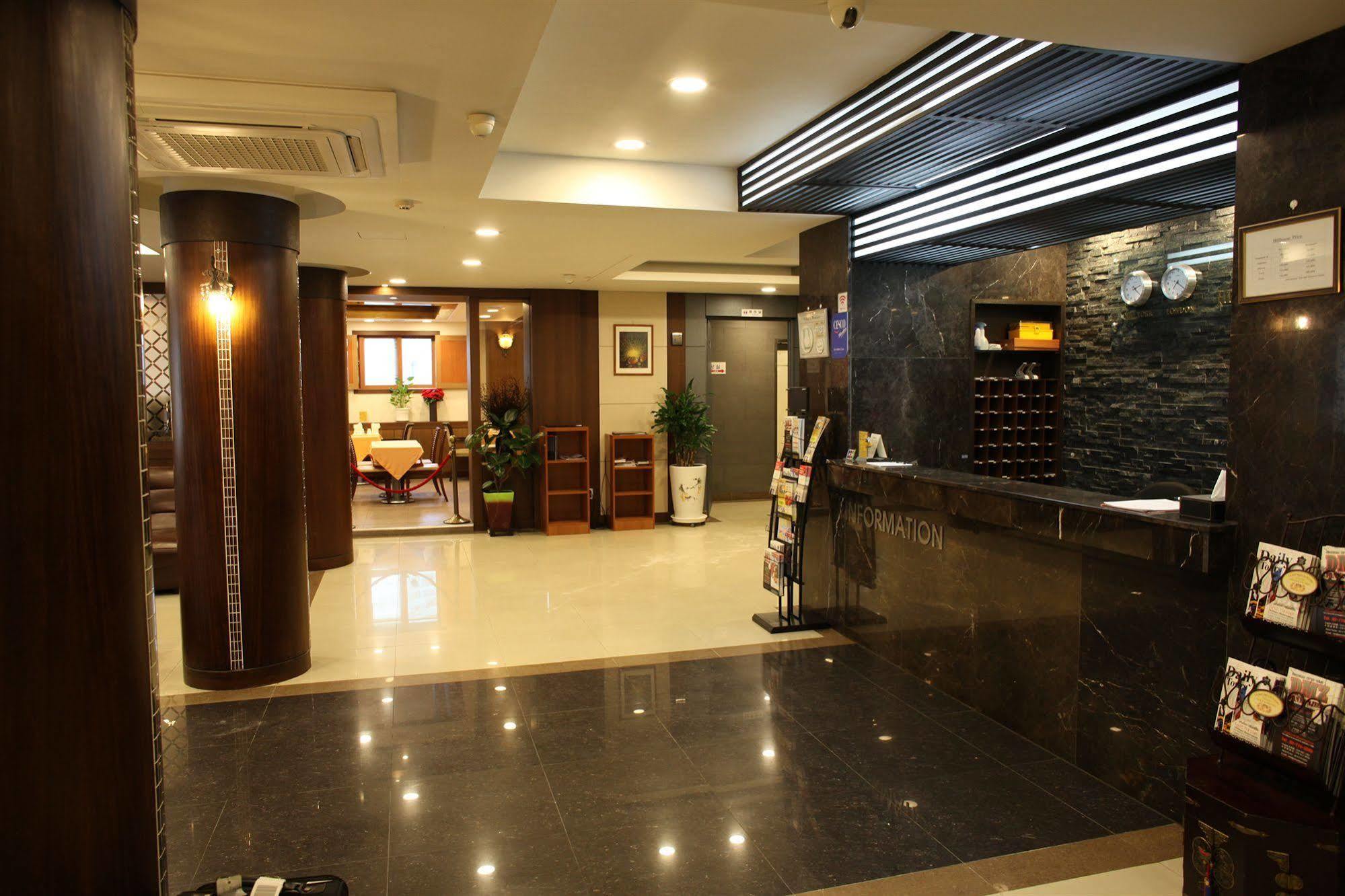 Hill House Seoul Myeongdong Hotel ภายนอก รูปภาพ